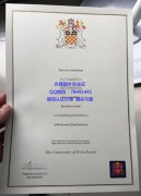 <b>University of Winche</b>